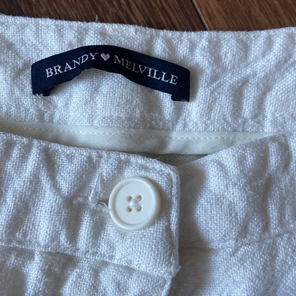 Brandy Melville White Shorts - Picture 5 of 8